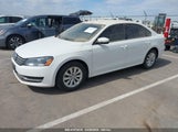 VOLKSWAGEN PASSAT 1.8T WOLFSBURG EDITION 1VWAT7A32EC099677 снимка