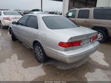 TOYOTA CAMRY LE 4T1BG22K5YU700627 снимка