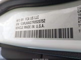 JEEP GRAND CHEROKEE L LAREDO 4X4 1C4RJKAG7R8920752 снимка