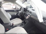 VOLKSWAGEN TIGUAN 2.0T SE/2.0T SEL 3VV3B7AX4JM066790 снимка