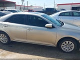 TOYOTA CAMRY LE 4T4BF1FK3ER383343 снимка