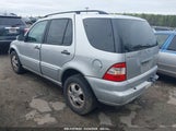 MERCEDES-BENZ ML 320 4JGAB54E23A381068 снимка
