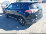TOYOTA RAV4 XLE 2T3RFREV3JW799039 снимка