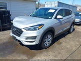 HYUNDAI TUCSON SE KM8J23A4XKU973704 снимка