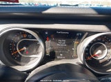 JEEP WRANGLER UNLIMITED SAHARA 4X4 1C4HJXEG9JW263178 fotografie