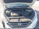 HYUNDAI TUCSON SE KM8J23A42JU627533 снимка