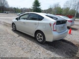TOYOTA PRIUS THREE JTDKN3DU5C1586816 снимка