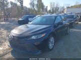 TOYOTA CAMRY LE 4T1B11HKXKU246756 fotografie