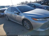 TOYOTA CAMRY XLE 4T1B11HK8JU135962 fotografie