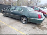 LINCOLN TOWN CAR SIGNATURE 1LNHM82W0YY936250 fotografie