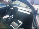 TESLA MODEL Y AWD/LONG RANGE DUAL MOTOR ALL-WHEEL DRIVE 7SAYGAEE3PF625743 fotografie