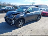 TOYOTA RAV4 LE JTMBFREV8JJ208977 снимка