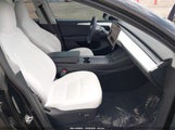 TESLA MODEL Y AWD/LONG RANGE DUAL MOTOR ALL-WHEEL DRIVE 7SAYGDEE7PF868165 fotografie
