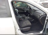 NISSAN ROGUE SV JN8AT2MV1KW387675 fotografie