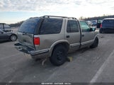 Chevrolet Blazer 1GNDT13W8W2297568 снимка