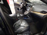 LINCOLN MKC 5LMTJ2AH0FUJ28744 fotografie