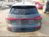 AUDI Q8 E-TRON PREMIUM QUATTRO WA14AAGE6RB013322 снимка