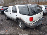 CHEVROLET BLAZER LT 1GNDT13W6W2290201 снимка