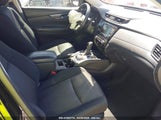 NISSAN ROGUE SV JN8AT2MT9KW268688 photo