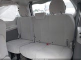 Toyota Sienna Le V6 8 Passenger 5TDKK3DC8ES507886 fotografie