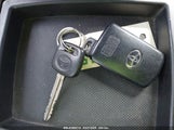 TOYOTA COROLLA XLE 5YFBURHE9KP859422 снимка
