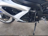 SUZUKI GSX-R600 JS1GN7EA382101991 снимка