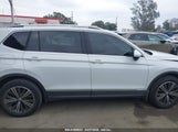 VOLKSWAGEN TIGUAN 2.0T SE/2.0T SEL 3VV3B7AX9JM090342 снимка