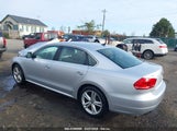VOLKSWAGEN PASSAT 2.5L SE 1VWBP7A38EC014592 снимка