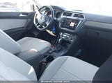 VOLKSWAGEN TIGUAN 2.0T SE/2.0T SE R-LINE BLACK/2.0T SEL 3VV2B7AX8LM119358 photo