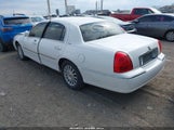 LINCOLN TOWN CAR EXECUTIVE 1LNHM81W13Y607843 снимка