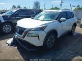 NISSAN ROGUE SV FWD 5N1BT3BA0PC671325 fotografie
