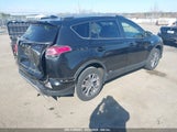 TOYOTA RAV4 HYBRID XLE JTMRJREVXJD256573 снимка