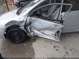 TOYOTA COROLLA CE/LE/S 2T1BR32E85C436634 снимка