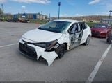 TOYOTA COROLLA LE 5YFEPMAE2NP391331 снимка