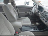 TOYOTA CAMRY LE 4T1BE32K24U341209 снимка
