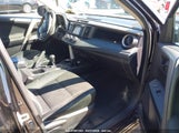 TOYOTA RAV4 LE 2T3BFREV1JW827888 снимка