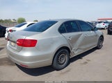 VOLKSWAGEN JETTA 2.0L S 3VW2K7AJ0DM223948 снимка