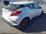 TOYOTA C-HR XLE JTNKHMBX3J1011066 fotografie
