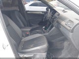VOLKSWAGEN TIGUAN 2.0T SE R-LINE BLACK 3VVCB7AX3PM133002 снимка