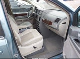 CHRYSLER TOWN & COUNTRY TOURING 2A8HR54109R640388 photo