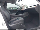 TESLA MODEL Y AWD/LONG RANGE DUAL MOTOR ALL-WHEEL DRIVE 7SAYGDEE9PA094191 fotografie
