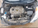 HYUNDAI ELANTRA GLS 5NPDH4AE9DH396661 снимка