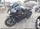 SUZUKI GSX-R1000 JS1DM11F0K7100053 снимка