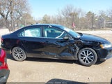 VOLKSWAGEN JETTA 1.4T SE/1.4T WOLFSBURG EDITION 3VWDB7AJ1JM248782 снимка