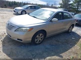 TOYOTA CAMRY LE 4T1BE46K48U220140 снимка