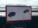TESLA MODEL Y LONG RANGE DUAL MOTOR ALL-WHEEL DRIVE 7SAYGDEE2RA318579 fotografie
