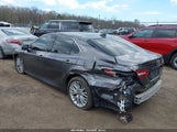 TOYOTA CAMRY XLE 4T1B11HK7KU840270 fotografie