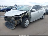 Toyota Corolla Le 5YFBURHE9GP502670 снимка