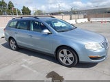 VOLKSWAGEN PASSAT KOMFORT WVWLK93C28E091031 photo