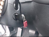 VOLKSWAGEN TIGUAN SE WVGAV7AX7BW547613 photo